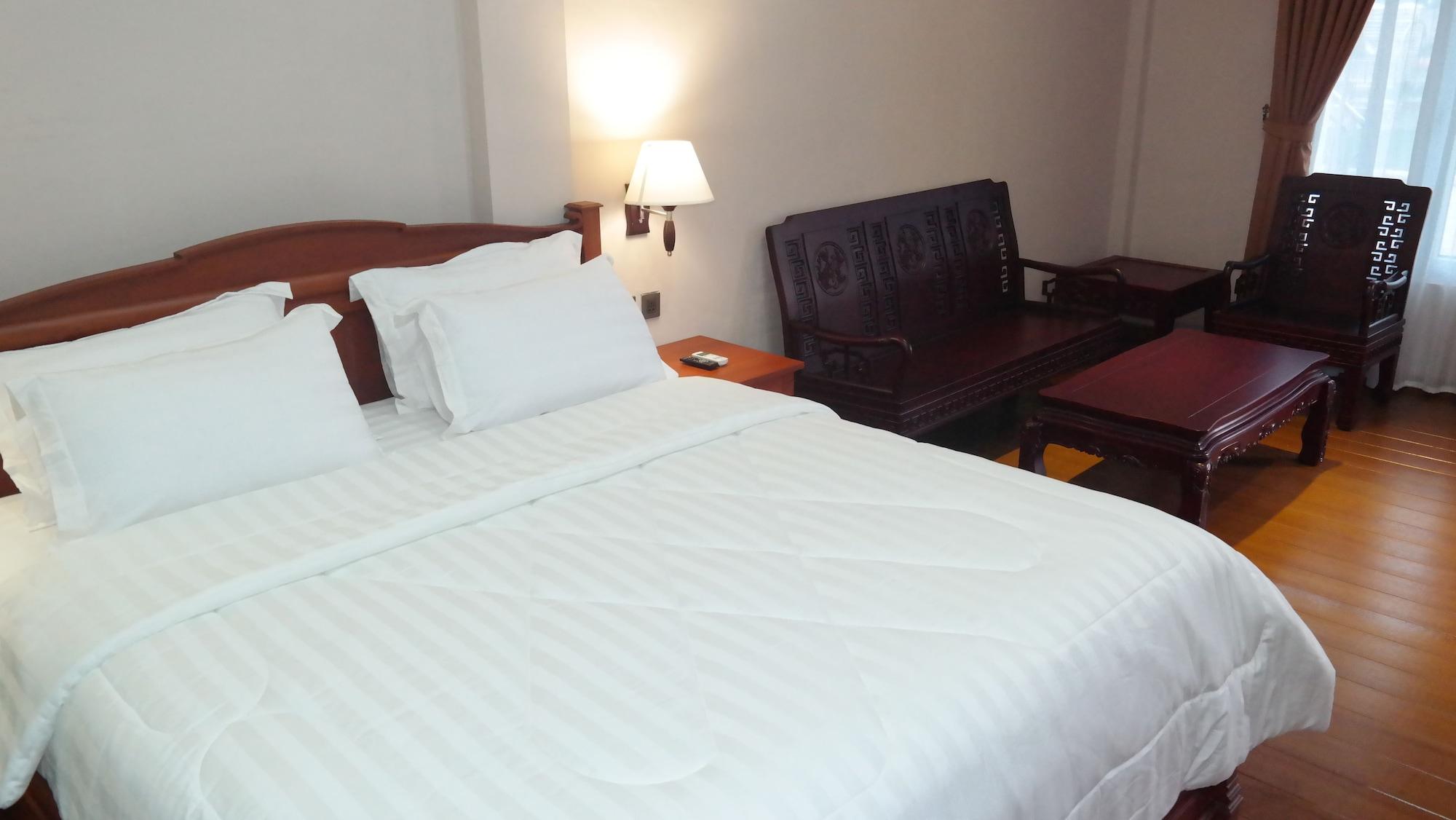 Thong's Inn Hotel Kualanamu Medan Exterior foto