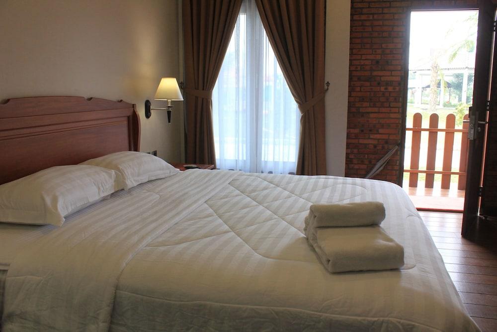 Thong's Inn Hotel Kualanamu Medan Exterior foto