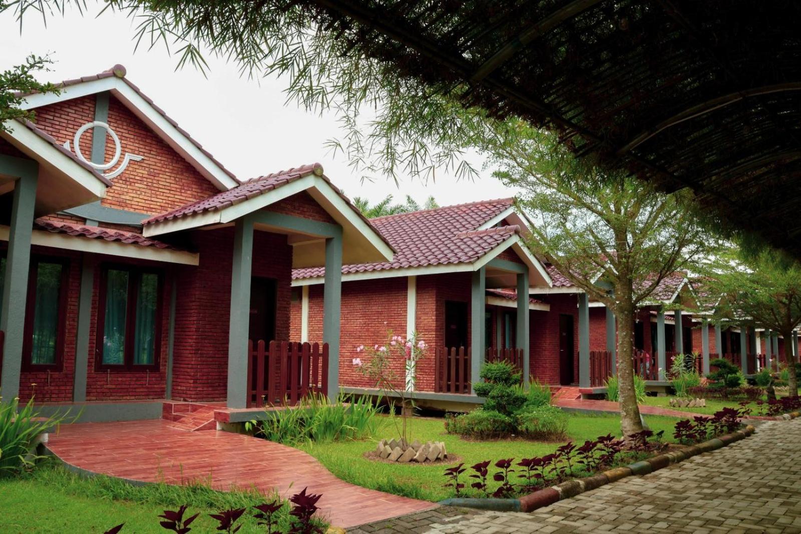 Thong's Inn Hotel Kualanamu Medan Exterior foto